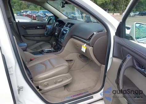 2014 GMC Acadia Denali z USA, uszkodzony, nr VIN 1GKKRTKD0EJ325480